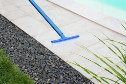 Perie de piscină scurtă 25cm